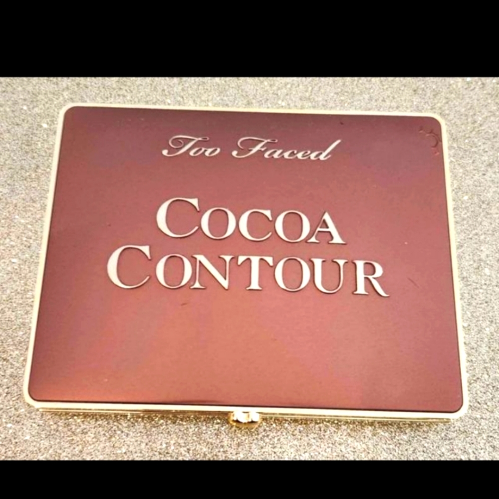 Too faced, coutouring